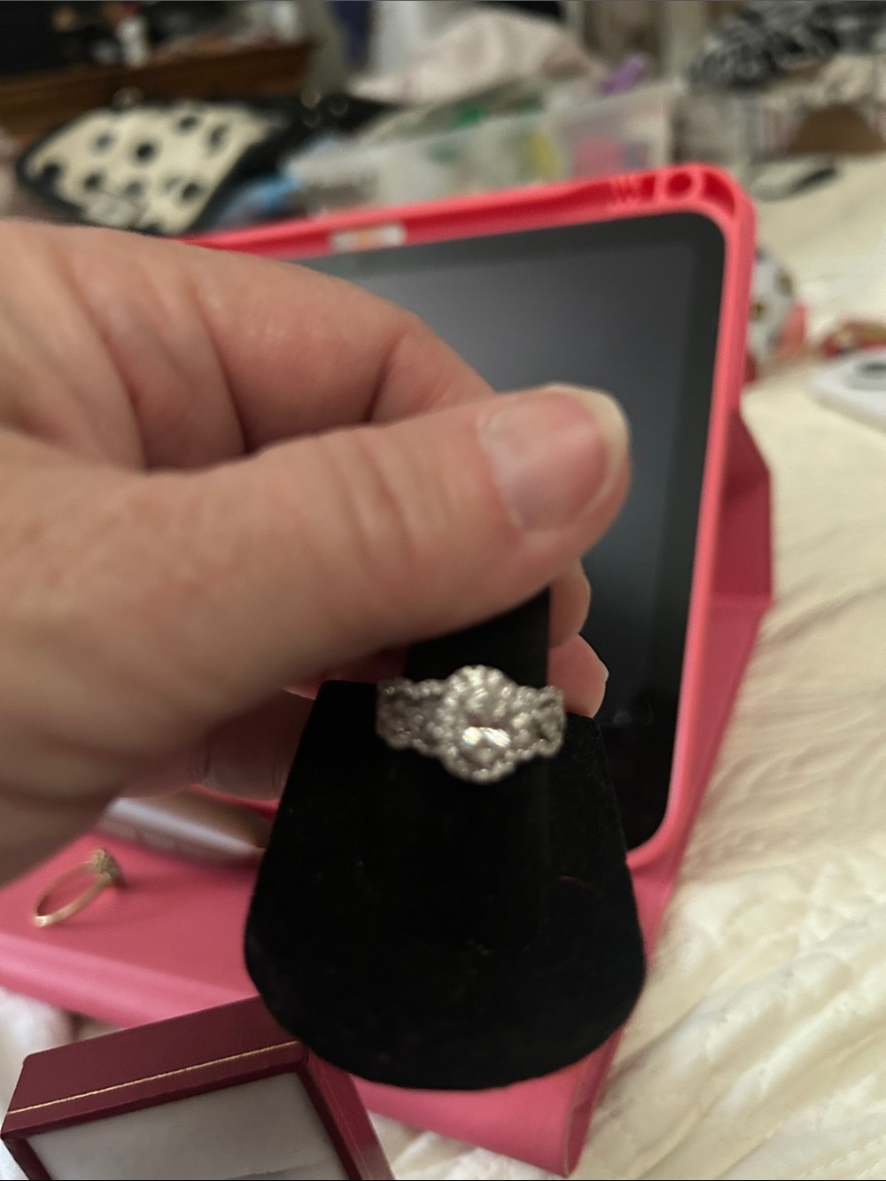 Neil Lane White GOLD DIAMOND RING - Picture 4 of 6
